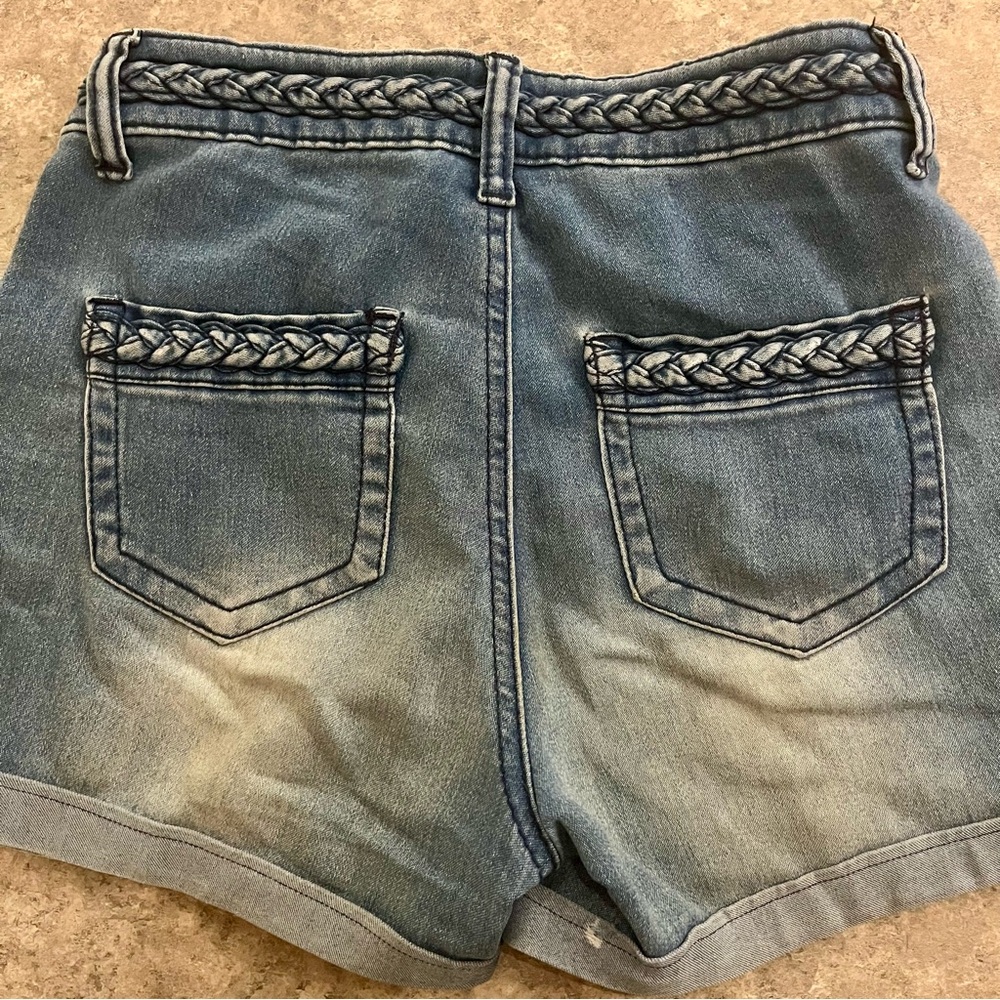 Rampage Denim Collection Braided West High Rise Jean Shorts Size 0 - Picture 5 of 7